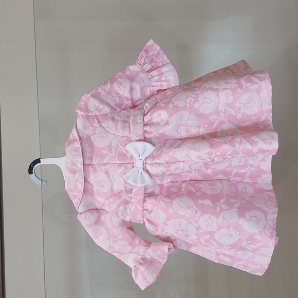 Adorable baby girl's outfit.  Size 6-9 months - Picture 14 of 14